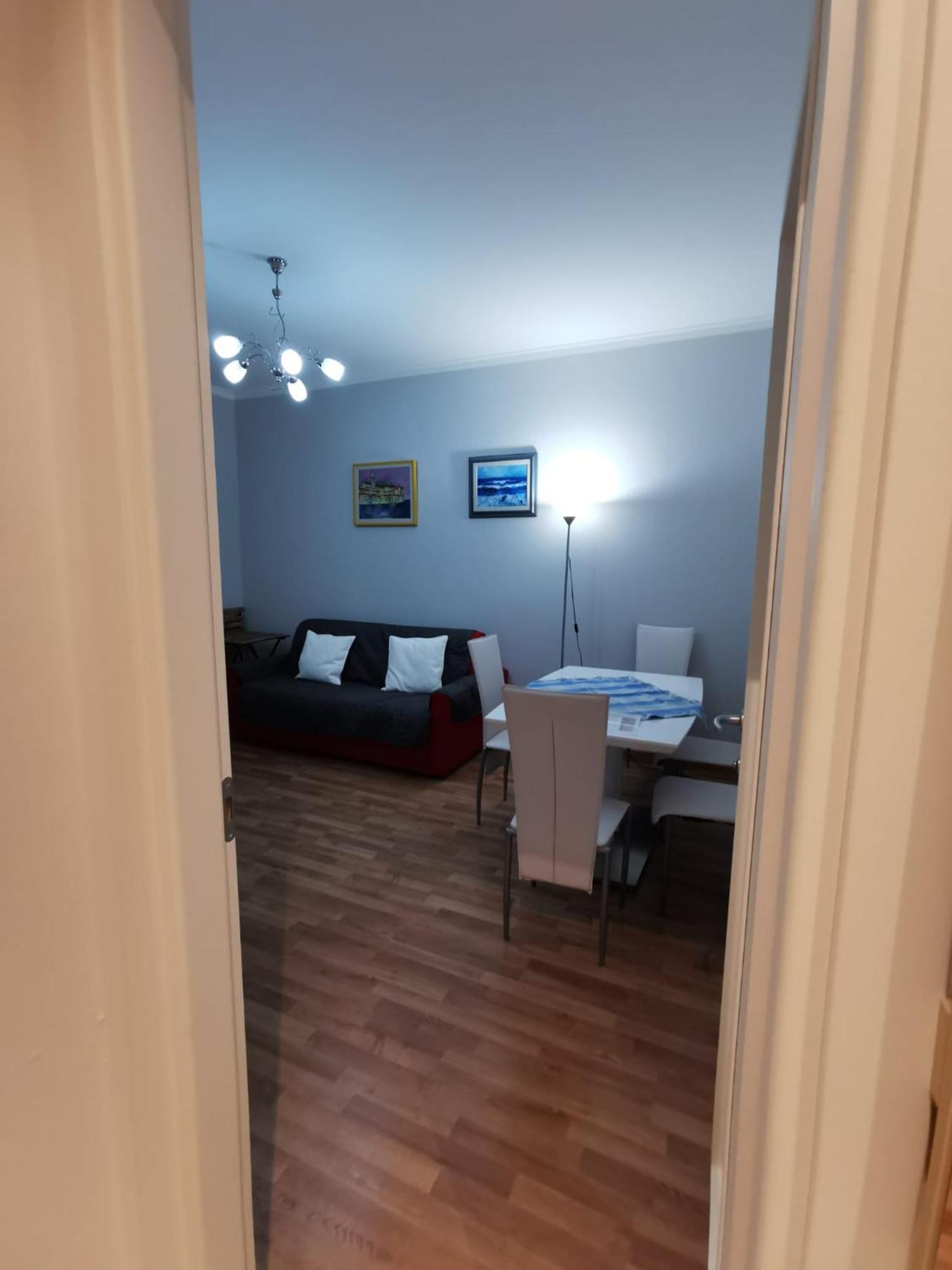 Apartment Perfect For Centre And Miramare *