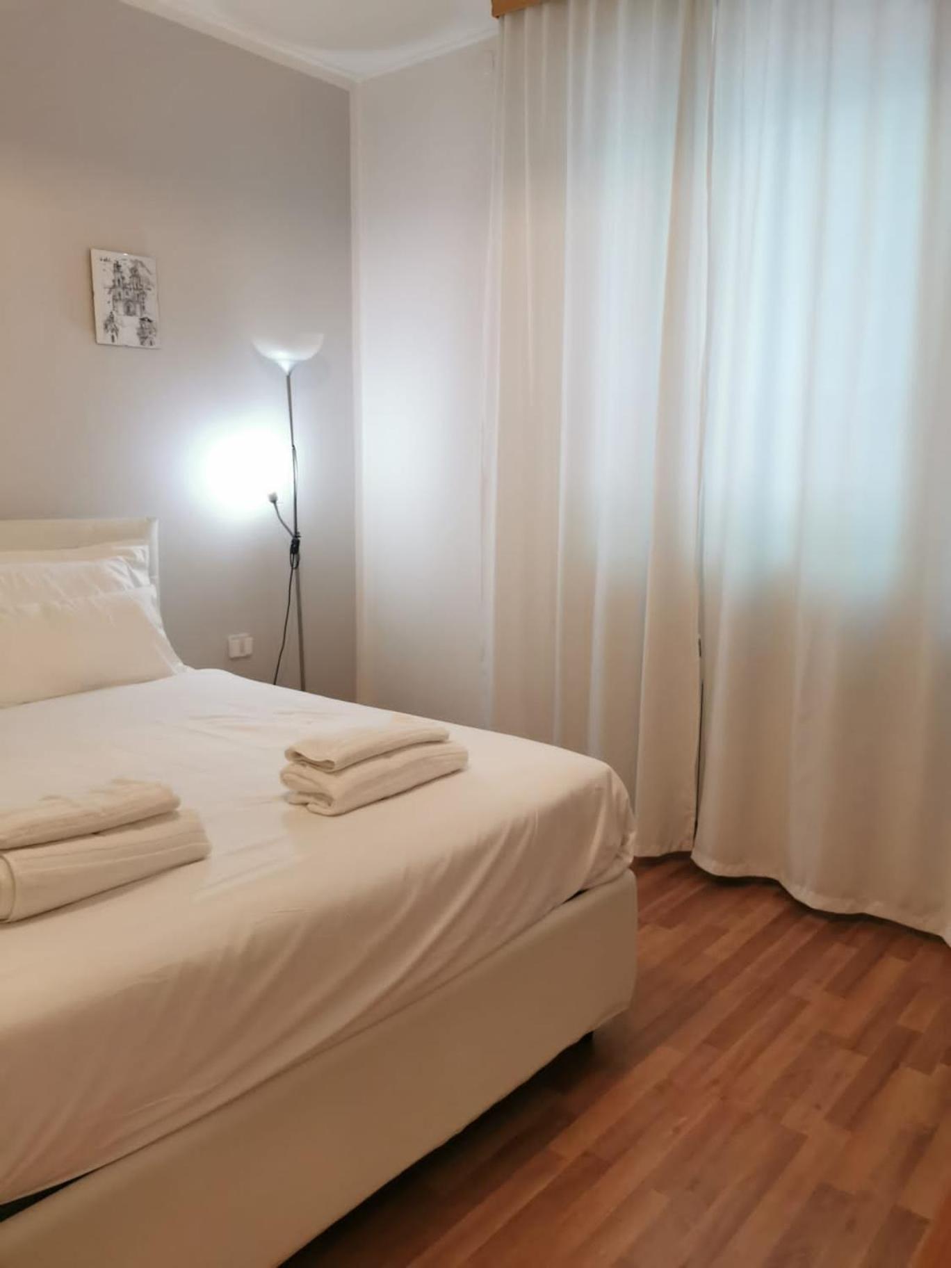 Perfect For Centre And Miramare Appartement